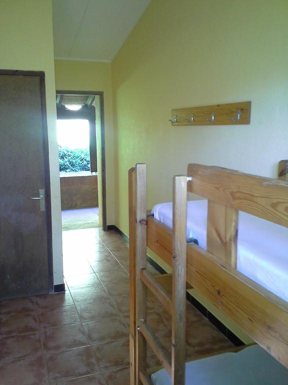 Casa De Colonies La Cadamont Pansiyon Sant Joan les Fonts Oda fotoğraf